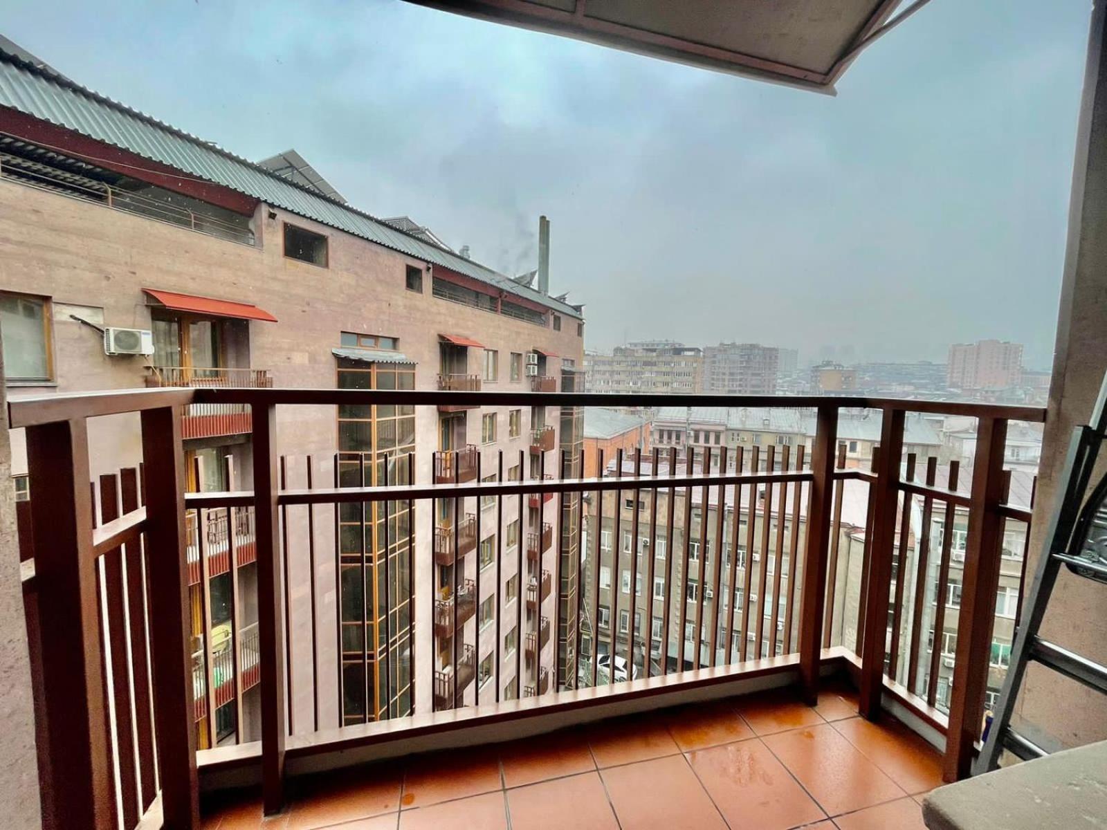 Northern Avenue , Luxury & Spacious Apartment + Open Balcony With A Stunning City View , City Center Yerevan Exterior photo